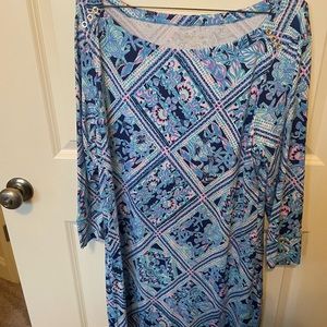 Lilly Pulitzer Sophie dress size XL… only wore once m. Smoke and pet free home